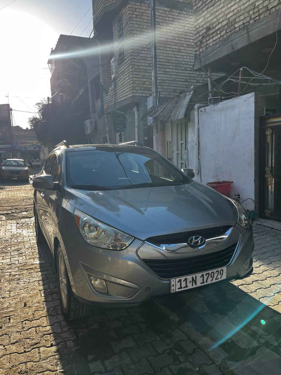 سلام عليكم توسان البيع موديل 2012 وارد امريكي بيه بل جاملغ الكدام  مصلح تخم تاير الموصفات فتحه بل قماره تحكم ستيرن تخم زنون شاير بل مري كشنات جلد مال شركه سياره جديد  بسمي رقم بغداد جديد السعر 143
***********
