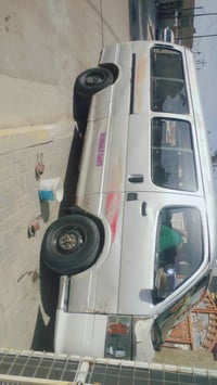 فتون 10رقم احمر رعيها موجود بس عليها ضربه مكينه وكير جديد بس اكسن بي و...