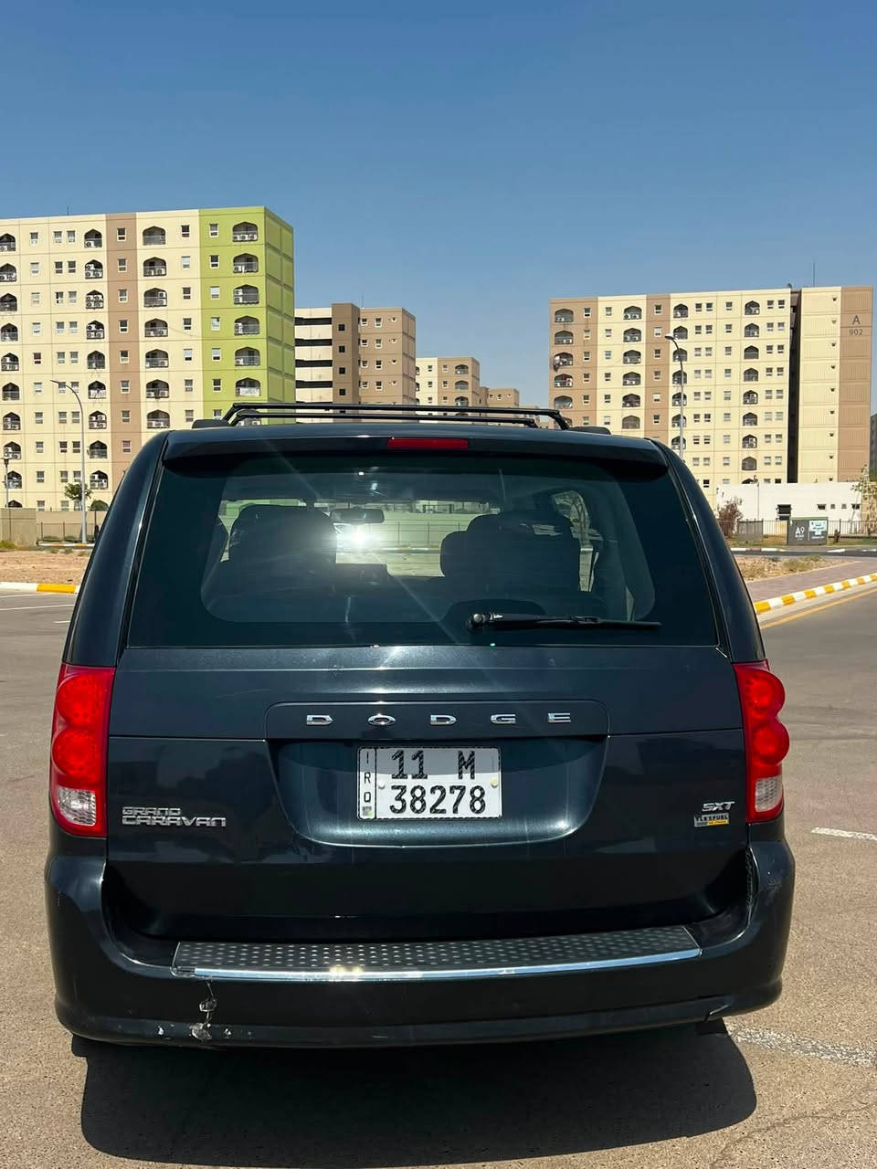 السلام عليكم سيارة دوج كرفان للبيع موديل 2014 فول موصفات فول كهرباء تبريد ٣قطع مكينة وكير مكفولة سونر مرفق بل منشور سعرها 120 وبيه مجال بسيط لتواصل هذا الرقم *********** مكان بغداد
