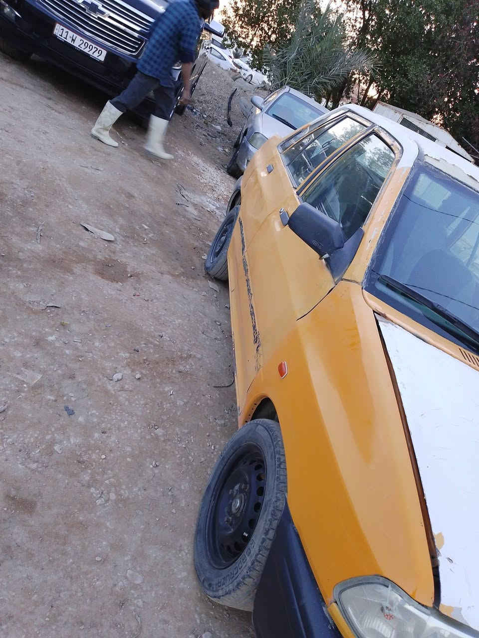 سلام عليكم
من رخصة الادمن 
سايبه صفره للبيع موديل 2012 رقم كربلاء ألماني مداور شوكت مايعجبك سيارة بيه ضربة بالبچم بس ماواصله للشاصي وشرط الفحص ومحركه بيه خيط تبخير والكير جديد التايرات الخلفية نص عمر و الأمامي جدد مكاني كربلاء سعر السيارة 25 ورقة مطلوبة 3 ورقات هيئة وغرامة تنزل من سعر السيارة ف يصير سعره 22 ورقة وبيه مجال للطيبين 
رقم الهاتف: *********** حسنين
