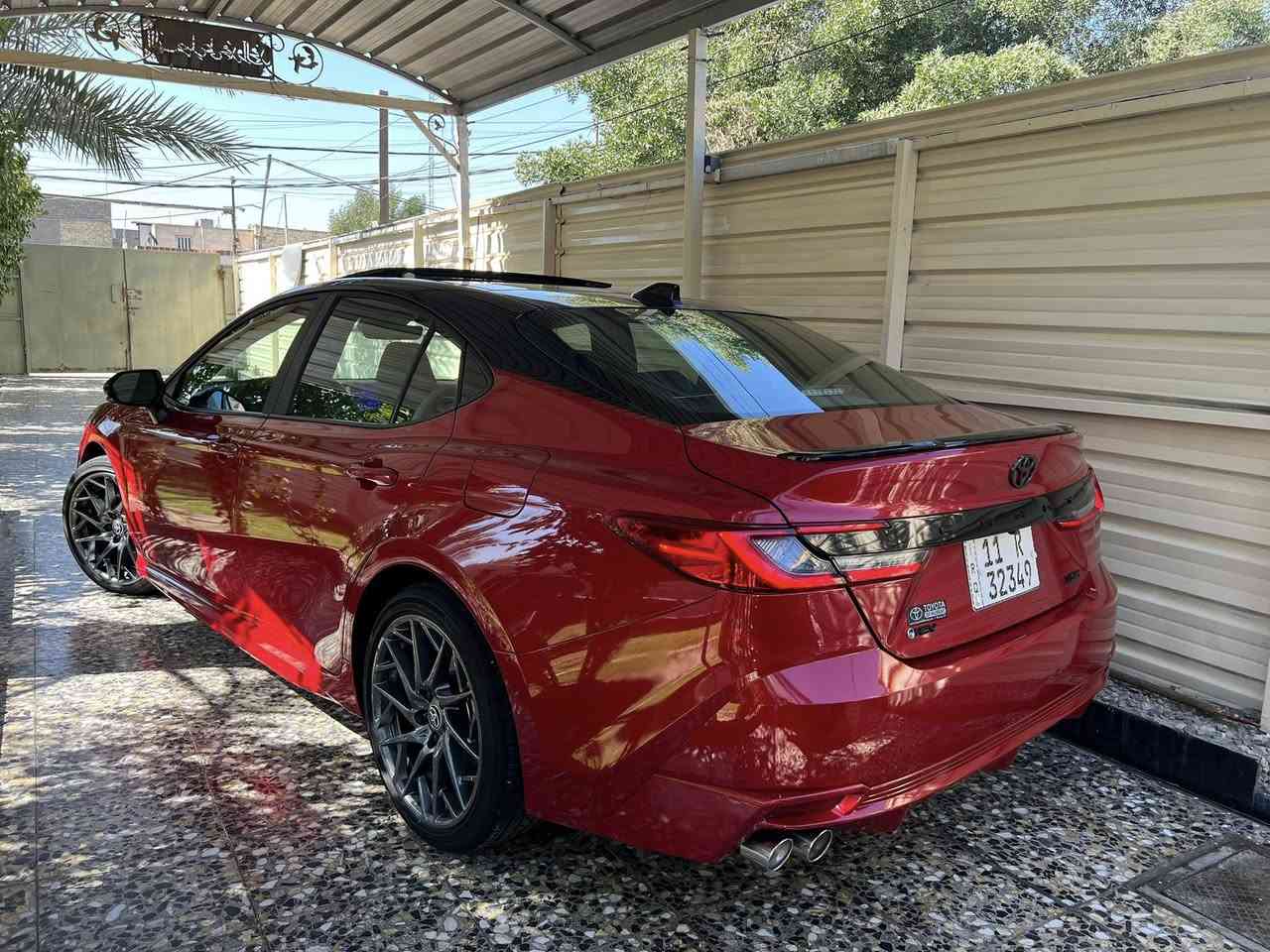 السلام عليكم

� للبيع تويوتا كامري 2025 أمريكي بجم كبس صور حادث داخل منشور ضرر جاملغ خلفي وباب فقط ايرباك برده دخول جديد ترقيم جديد سياره ما ماشيه بل عراق 

⭐ مواصفات XSE فوول عده كامرات 

⚪ اللون: احمر مميز❤️

⚙️ المحرك: 2500 هايبرد 

المواصفات:

✔️ بصمة تشغيل + دخول ذكي

✔️ تشغيل عن بُعد

✔️ شاشة لمس كبيرة

✔️ Apple CarPlay & Android Auto

✔️ كاميرا خلفية + حساسات

✔️ نظام رادار (تنبيه خروج المسار)

✔️ مثبت سرعة ذكي

✔️ مانع تصادم أمامي

✔️ تحكم بالمقود

✔️ كراسي جلد رياضية

✔️ كراسي كهرباء مع تسخين

✔️ فتحة سقف بانورما

✔️ وياله  XSE رياضي

✔️ إضاءة LED أمامية وخلفية

✔️ نظام صوت قوي

✔️ مكيف أوتوماتيك

✔️ أوضاع قيادة (Sport / Eco)

وبعد بيهه اهواي تفاصيل ما ذاكرهن مكاني بغداد الدوره السعر 275 وبيهه مجال  اي ستفسار اتصل وتدلل رقمي ***********
