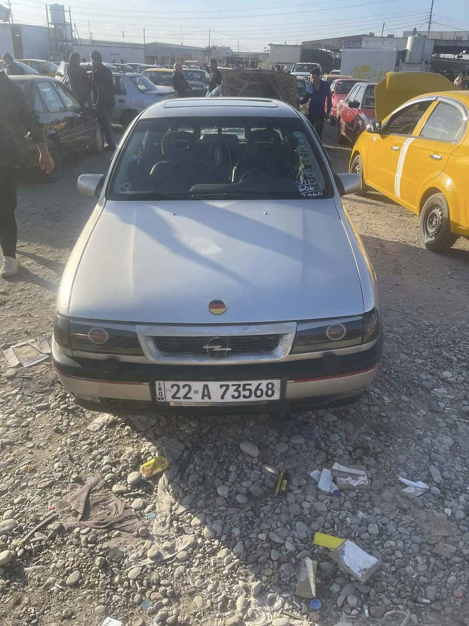 سلام عليكم اخوان اوبل فكتره موديل ٩١ هزه براد سنويه جديد لحد ٣١ دفتر بنزين بيها  تخم تاير جديد صدر حداديه جديد مكينه و كير بل شرط محرك 20 كير عادي ضربتها فقط باب السايق ومبدل باقي السياره جديده بدون خياس بدون جراد مكاني كركوك سعر ٤٨ وبيها مجال رقم ***********   *********** واتساب
