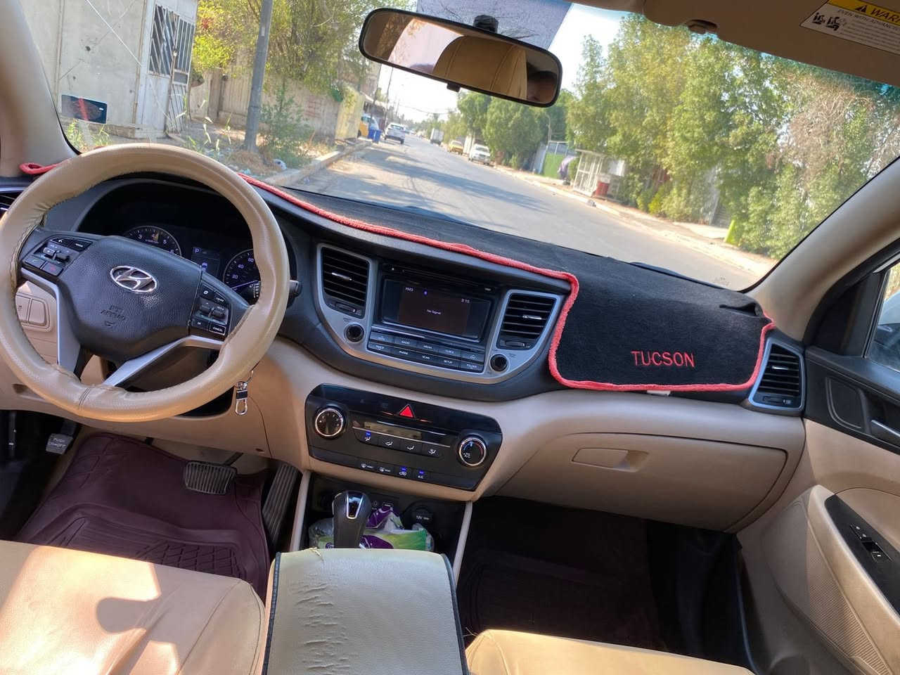 السلام عليكم 
جمعة مباركة 
توسان وارد امريكي2017
حادث بنيد مبدل نفس الون
حساسات تحكم استيرن
كامره شاشه
محرك 2000 
السياره جاهزه
يعني السياره بدون صبغ
السعر 155 وبيه مجال بسيط
العنوان بغداد القاهره
***********
