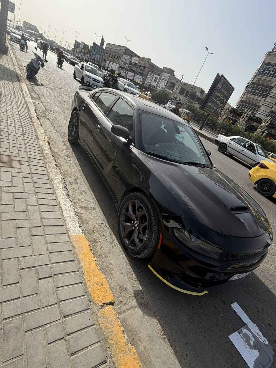 جارجر 2018 جيتي بلاص فول فتحة السياره داخله كلين بيه حادث بالعراق موضح بسونار الشاصي الايمن بي تعميل بسيط عليه ادامه كامله تخم تاير صدر جديد عبوه بانزين باتري كله جديد مكانه بغداد حي العامل السياره جاهزه ما بيه اي نقص السعر 185 ورقه وبيه مجال ***********
