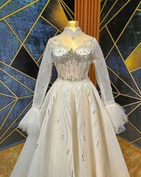 فساتين سواريه • تصاميم راقية • كلاسيكي وعصري