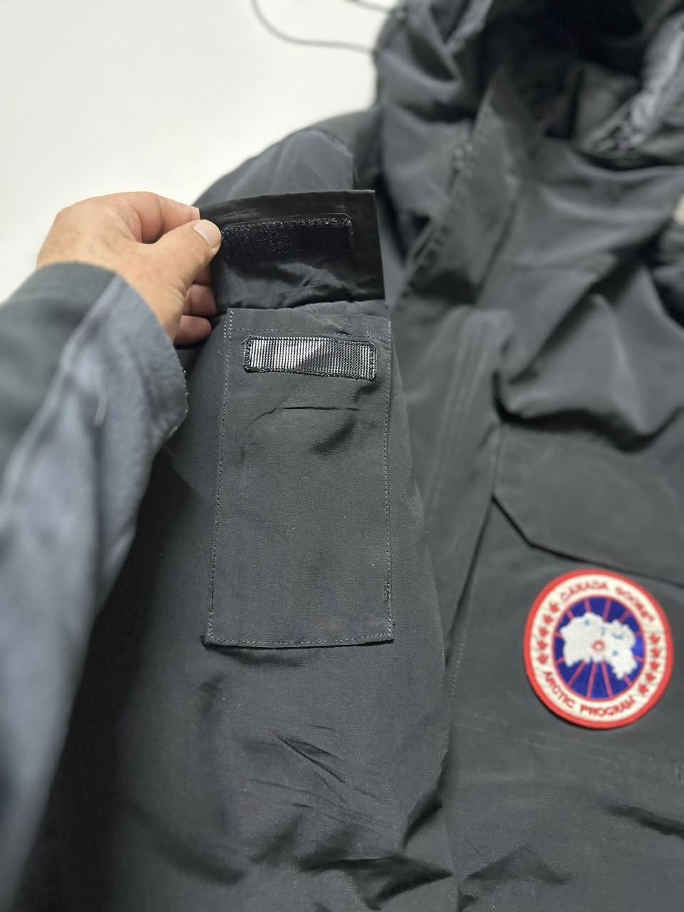 سڵاو و ڕێز
 بابەتی تایبەت 🔥🔥🔥
کەنەدا گوس  🇨🇦 
پەڕ 🪶 

Expedition Parka 
ئۆرجیناڵ خاوێنی %99

سایزی XS بۆ لارج L دەبێت

گەیاندن بۆ سەرجەم شارەکان بەردەستە
***********
کەناڵی تیلیگرام
https://t.me/davarsstore
