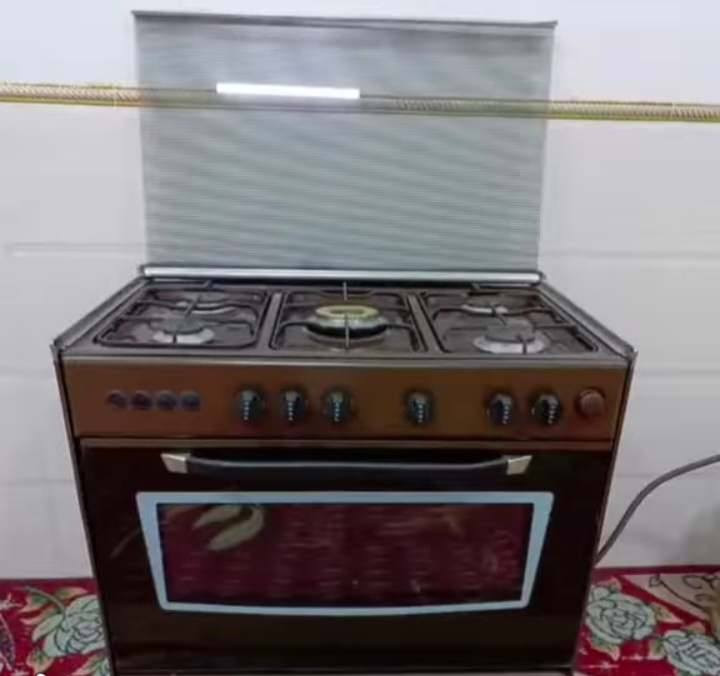 السلام عليكم صيانه طباخات تنظيف وشد تصليح كافه محافظات العراق رقم الواتساب 🔥***********
