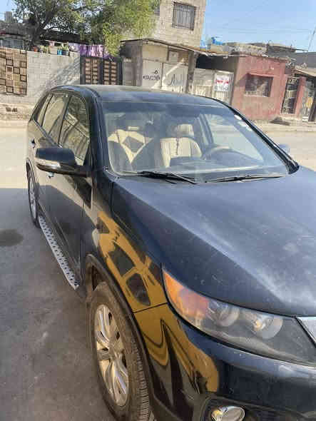 السلام عليكم سورنتو موديل 2012  وارد خليجي (7راكب ) 
متجايه علا صفحه عكس السايق بدون تكم 
رقم أربيل بسمي تحويل مباشر لا وكاله ولا شي تحويل فقط 
مكينه كير عل فحص تبريد (3) قطع 
مكينه 4 سلندر 
سياره نضيفه خير من الله 
المواصفات معروفه ما يحتاج اذكرهن 
سعر 112 وبيها مجال عنوني بغداد الطالبيه ***********
