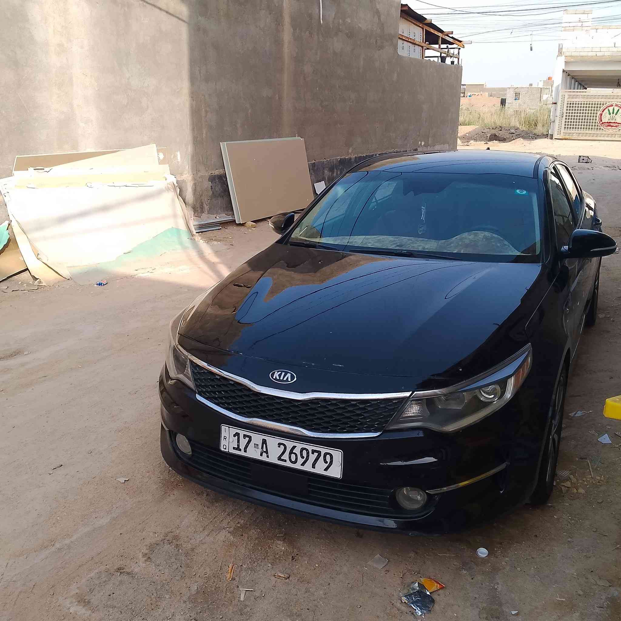 اوبتما موديل 2018 امريكي 
ضربتهه موضحه بصوره وبيهه طخه بسيطه بمكان لسبير 
مكينه جديده توني شادهه 
مواصفات نص فول
كشنات اماميه تحتاج دوشمه  
مكينه 2400 gdi
شرط التحويل 
مكاني بصره -جزيره- فيروزيه 
 ***********  فقط اتصال
السعر  125 وبيه مجال.
