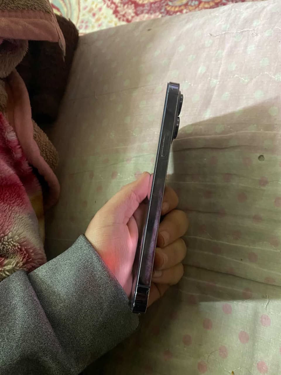 أيفون 14 PRO MAX
بطارية : 85
امريكي مكفول من اي شخط نضيف جداً
استخدام نسائي 
ذاكرة : 256
مامفتوح شرط الفحص 
للتواصل 😞 *********** ) 
مامتواجد ؏ فيسبوك
السعر (950.000) وبي مجال
مكاني بغداد الدورة
