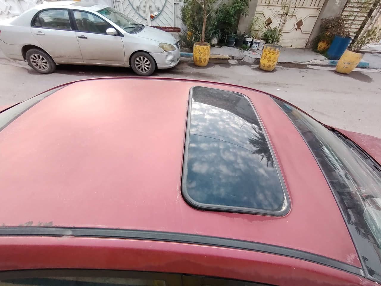 سلام عليكم للبيع امكراند EC7 موديل  2012  لوني ماروني حرة بأسمي رقم بغداد انكليزي جديد مكاني بغداد الحرية  سعرة 50 عليها غرامه 3 ورقات ينزل من سعرها 47 وبيها مجال يحتاجلها شويه ترتيبات 
***********
