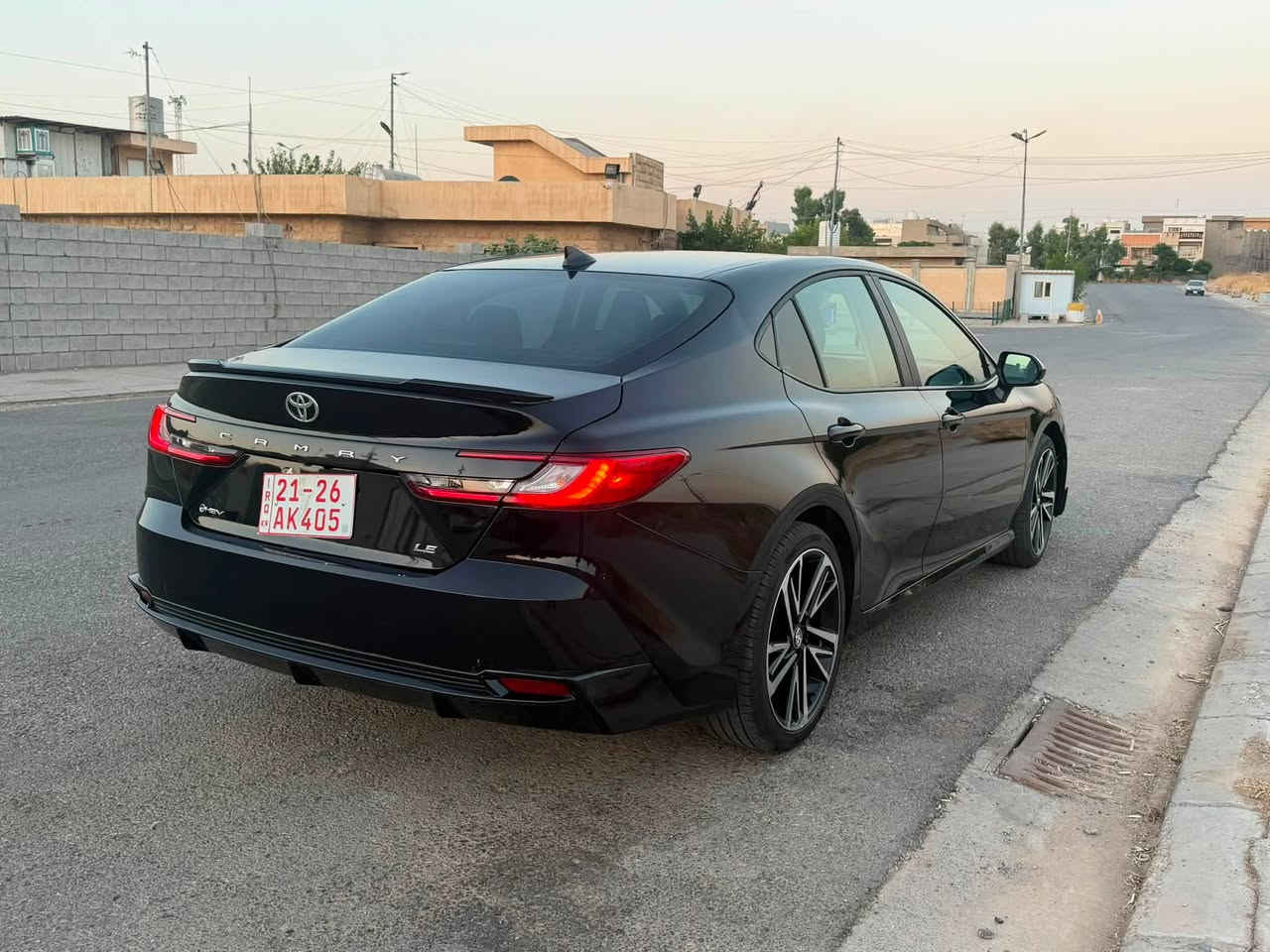 كامري ٢٠٢٥ به س سه ره شانسي له ي سه كني ٢ په نجه سارده كوتي هه يه  بي بؤياغ ئه ربگ سوكانو دژبول ته قيوه 
سه ياره كه  هه زار مايل رؤيوه هه زه و فه حسي بؤ كراوه 
داوهي ٢١٠ وه ره قي لي ده كه م
***********
