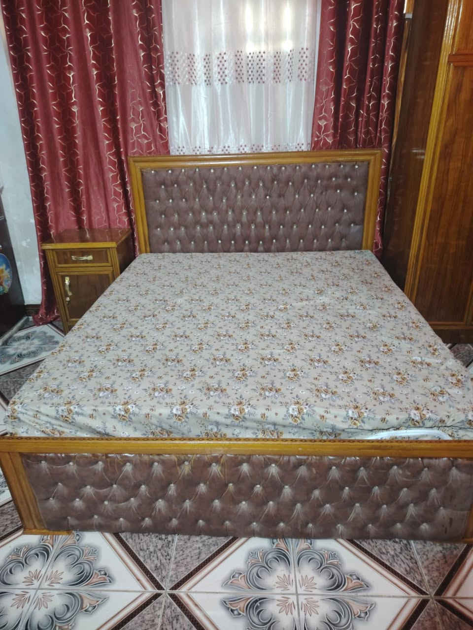 ‏غرفة نظيفة صاج سعرها 750 وبيها مجال رقم الهاتف***********
