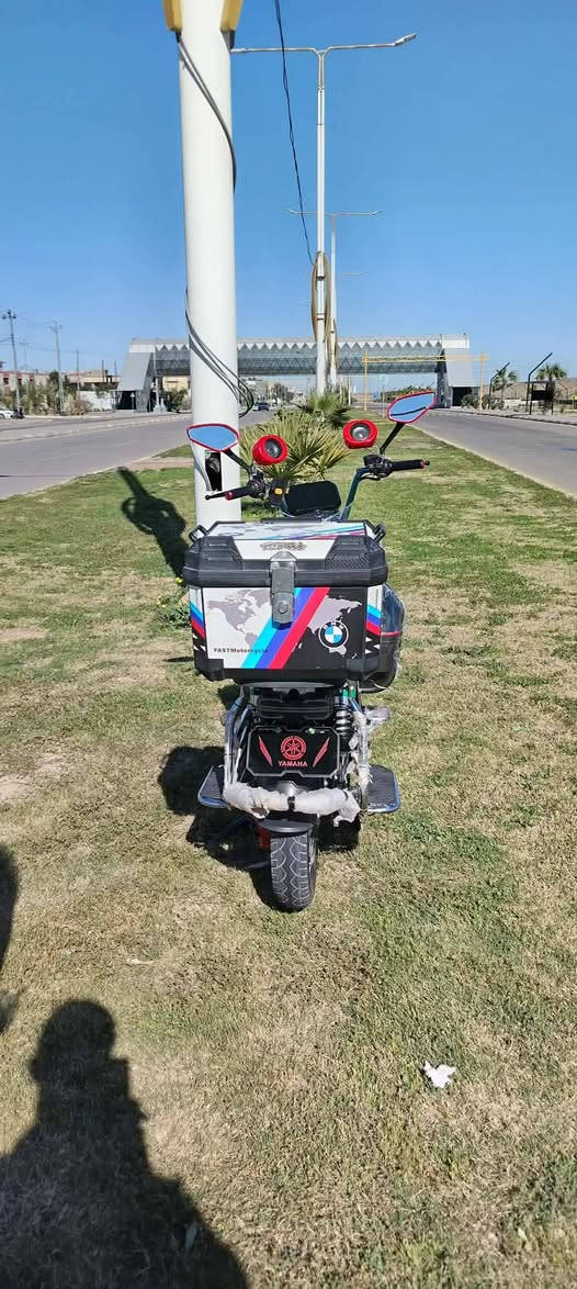 سلام عليكم ماطور، جبلي للبيع نضيف وما بي أي نقص تخم بطاريات 🔋جدد على فحص ما صارلي 5ايام من شديتهن زنون عالي ناصي فدرالية شرطه ويا خوذه سماعات ثنين داخليه وخارجيه تشغيل بمصه  ريموت ثنين ماطور نضيف حيل سعر 725 وبي مجال حك جيه  رقم ***********
