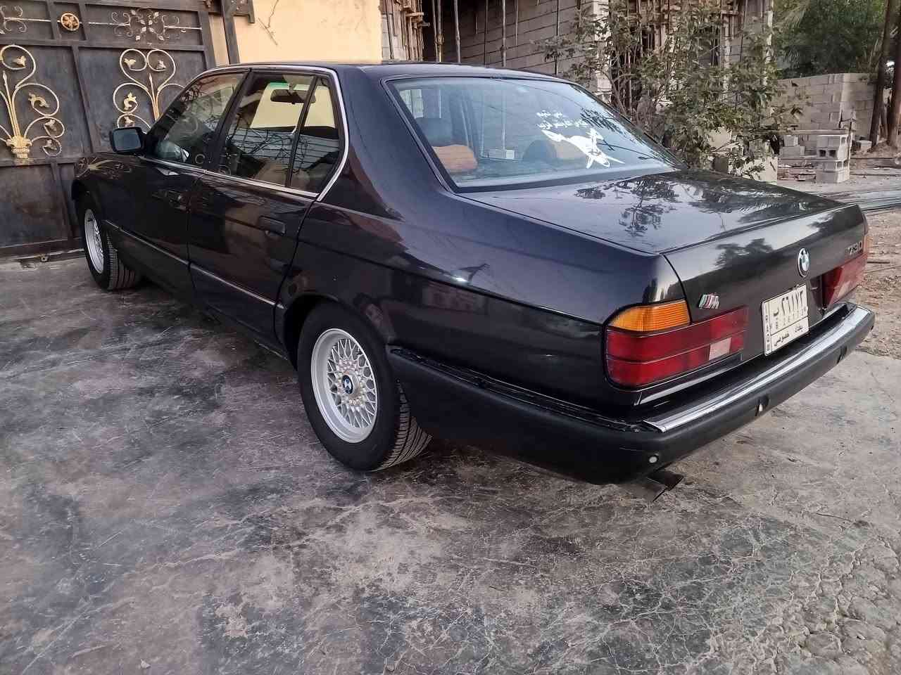 بيام 730مفتوح موديل 90رقم بغداد مكينه حاويه سياره مابيه نقص تخم تاير جديد كهربايات كله شغاله سياره خير من الله ////سعر 45/////////////////////***********
