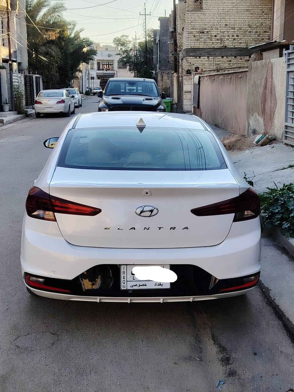 النترا 2019 
وارد أمريكي لون ابيض 
رقم بغداد باسمي شخصيا 
السياره حادثها جاملغ خلفي وراجع نفسة 
والباقي مكفول 
كير ومحرك مكفولات
 تدفئه. تبريد ثلج
❄️❄️❄️❄️❄️
نص فول 

كامرا
شاشه
رادا امامي خلفي وجانبي
٣ وضعيات قيادة
تحديد مسار
مانع انزلاق 
كشنات جلد 
حساس امامي خلفي
السياره عله البلاد
حداديتها حلوه 
زوج تايرات جدد
منظومه زنون
السياره جاهزه عله اخر حبابه
مكاني بغداد 
السعر 1٤٥ وبيها مجال
***********
