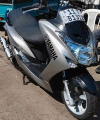 اخوان  للبيع دراجة  Yamaha majesty 155 s  ( مرقمة بغداد رقم انكليزي ) ...