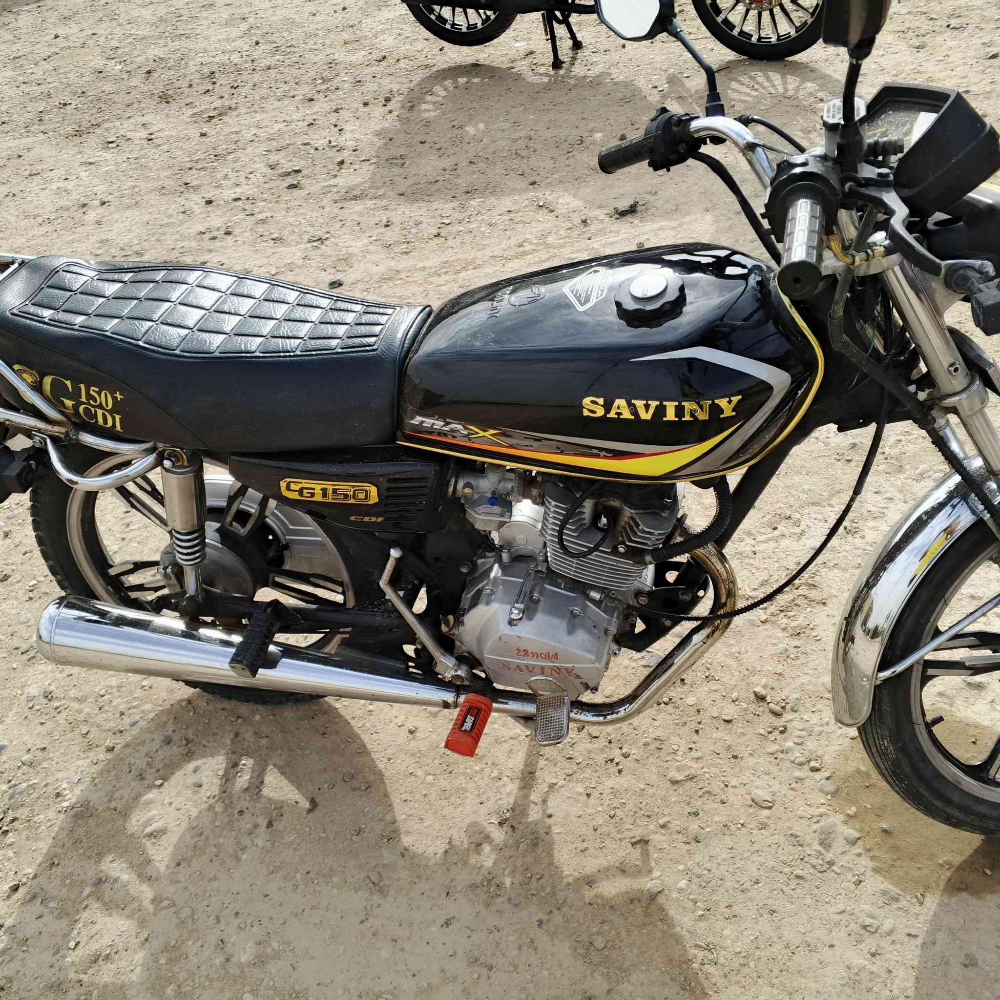 دراجه سيفان موديل 21 نضافتة مثل ما ما موضح بالصور سعر 500 وبيه مجال بصيط ***********
