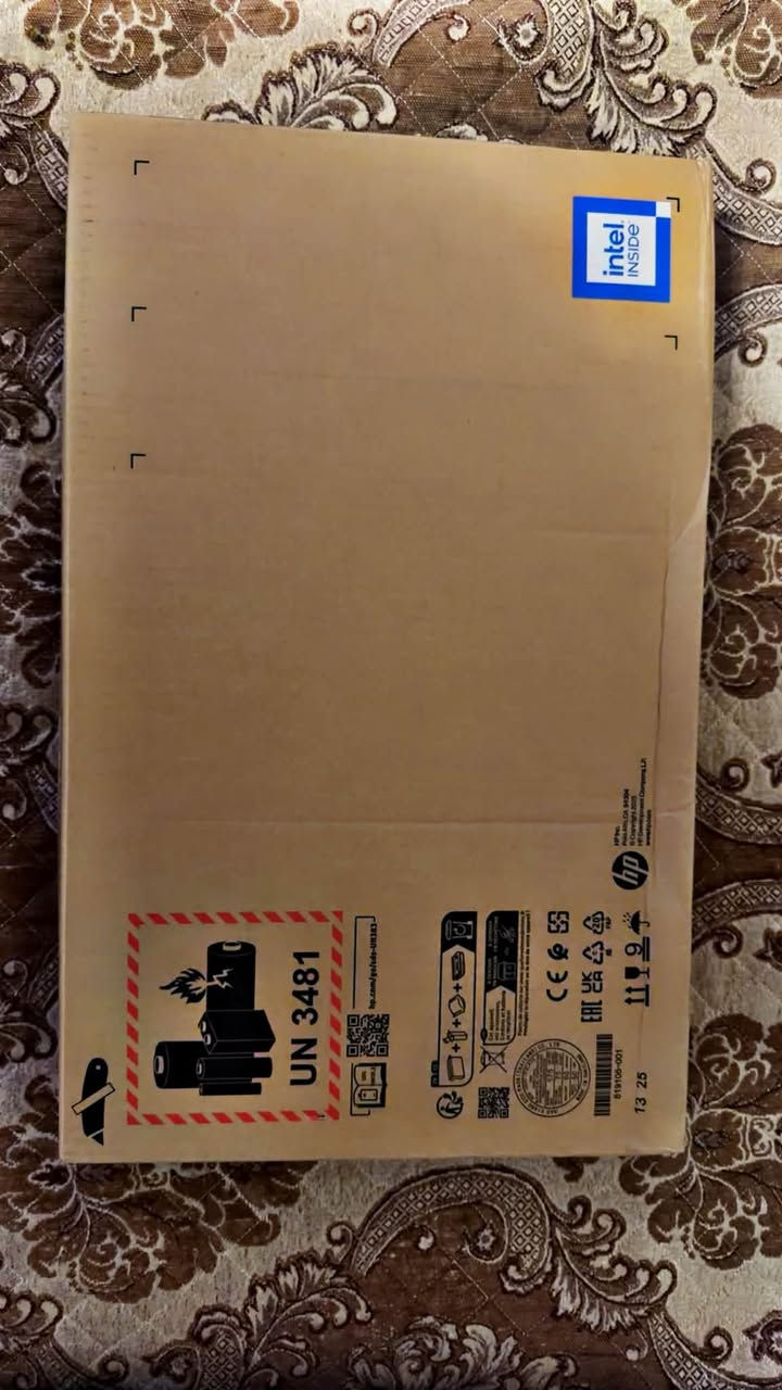 السلام عليكم

الموديل: HP 250 G10
 المعالج: Intel Core i7 (الجيل الثالث عشر الحديث)
 الذاكرة العشوائية (RAM): بسعة 8 جيجابايت.
 الهارد (التخزين): SSD NVMe فائق السرعة بسعة 512 جيجابايت
 الشاشة: مقاس 15.6 بوصة بدقة عالية FHD
 حالة الجهاز: جديدة 100% (بالكارتونة).
***********
