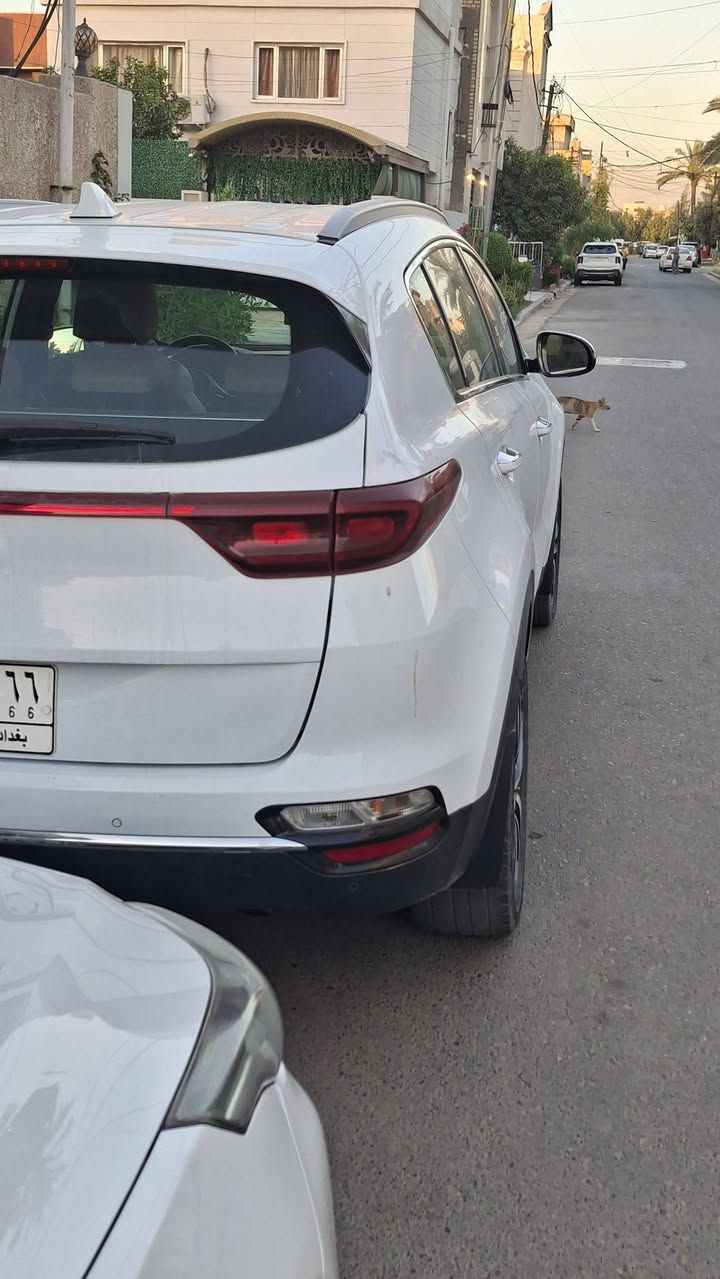 سلام عليكم للبيع سبورتج موديل ٢٠٢٠ مكفولة ع و ضع الشركة نص فول ماشية ٩٠ حقيقي موقع سيارة حي الخضراء 
 للتواصل ***********

