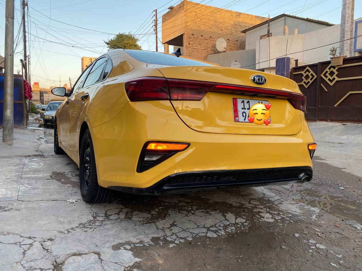 السلام عليكم حبايب قلبي البيع فورتي موديل 2020سياره اليبل واحد حادثه بالخارج دعاميه اماميه وباالعراق طخه بالسايق وباب خلفي طخه مال دراجه سياره محرك وكير خير من الله تبريد ثلج 🧊 كير ايتي بيه منظومة غار تخم تاير جديد دوشمه عامه سياره بعد احلى من صور رقم بغداد نكليزي تحويل ثاني يوم مواصفات شاشه كامره دواره حاكيه بسقف تحكمات ستيرن جهتين  سياقه ذاتي كير ٣واضعيات رادار توقيف ذاتي بريك BESسياره خير من الله مكان بغداد حي جهاد سعر١٤٣وبيه مجال رقم ***********
