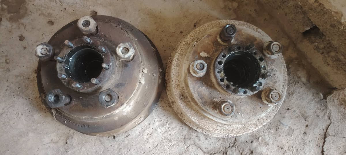 هوزن وفلنجات ويالتهن للبيع الشراي يتصل *********** مكاني الموصل
