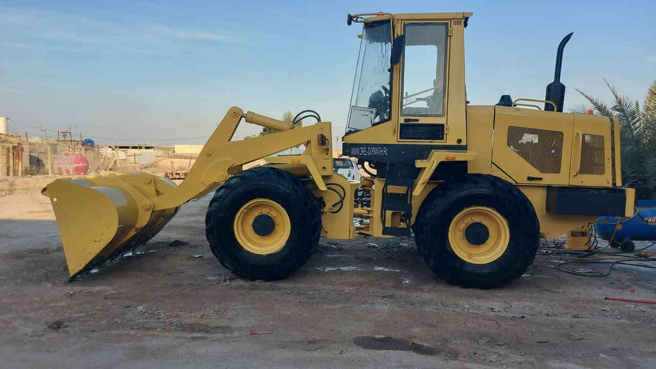 شفل  للبيع او مراوس بسيارة
موديل 2001
محرك كمنز / كير كتر بلر
محرك كير اكسلات مضخات مكفولات بشرط
دفع خير من الله 
جاهز للعمل 
العنوان / بابل _ الاسكندرية
***********/ ***********
