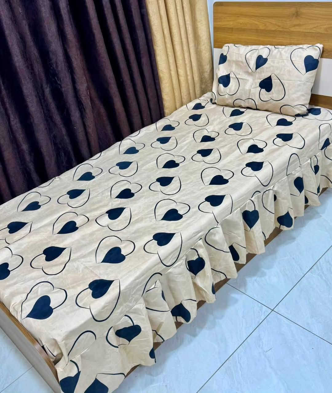 فرشة نفر مع وجه مخدة😍
القياس 220×100 👍👍
القماش همايون❤️
السعر 7الاف فقط🔥🔥🔥
للحجز مراسلة البيج او عالواتساب
***********
