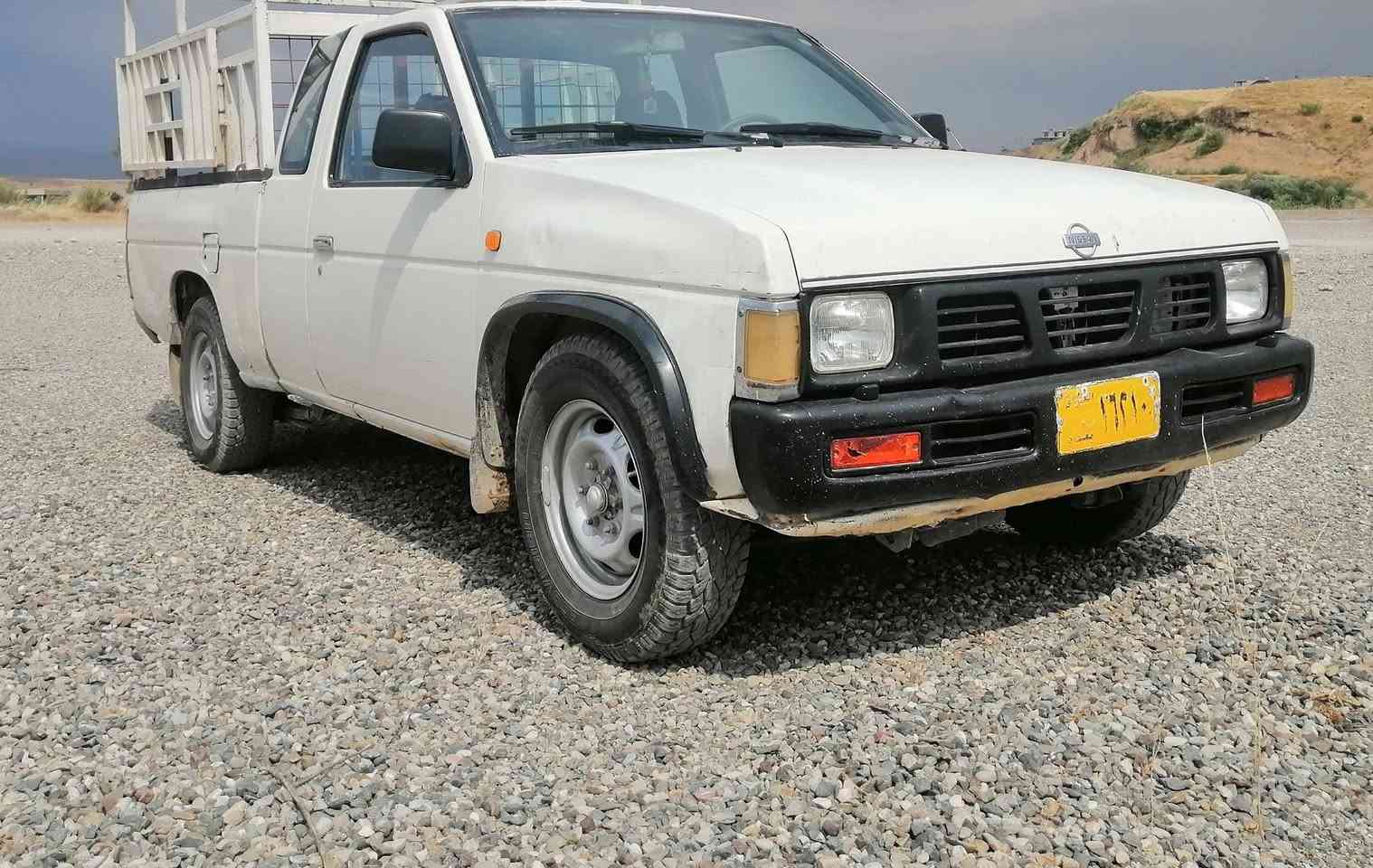 بیکاب نیسان تاك و نیو مۆدیل 1994 ئارم پلاستیك سلێمانی بە شەرتی ئاوەلیات و غەرامە مەکینەی  بەخە 2.4 پاوەرە بە شەرتی گێڕ و مەکینە و ئەکسل چوار تایەی لۆكی لە ژێرە کارەبایی کامل بێ کێشەیە
ئێستیراد خاصه سەقف سلایتە
45 گەڵاو مامەڵە
***********
