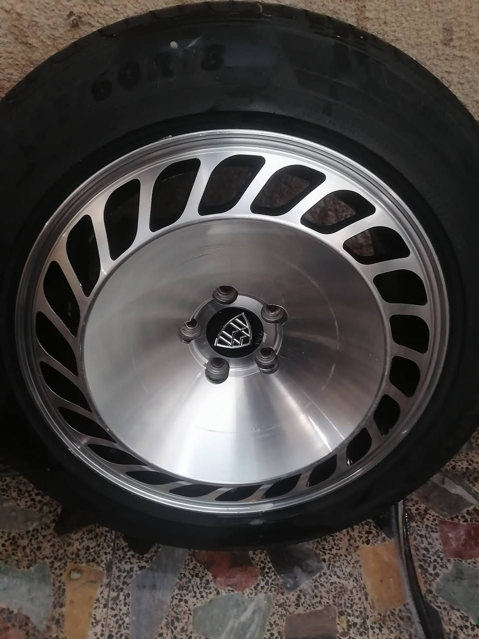 سلام عليكم ويلات البيع جديد السعر ٦٠٠ الف مكاني الشطره ***********
