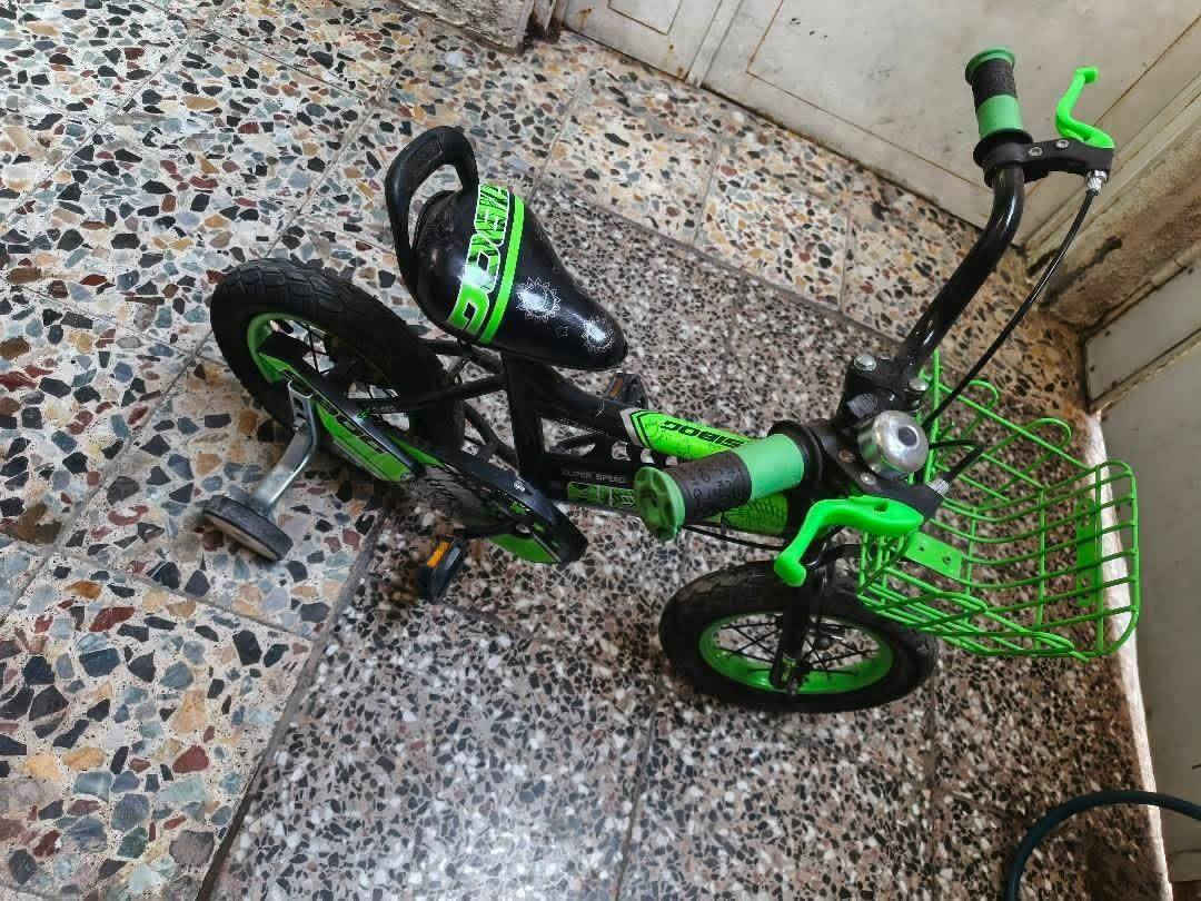 بايسكل نضيف كلشي ماناقصه سعر ٣٥ مكان مدينه الصدر


**إذا كنت صاحب هذا الإعلان وتريد حذفه لأي سبب، رجاءا أرسل رسالة إلى الدعم الفني**