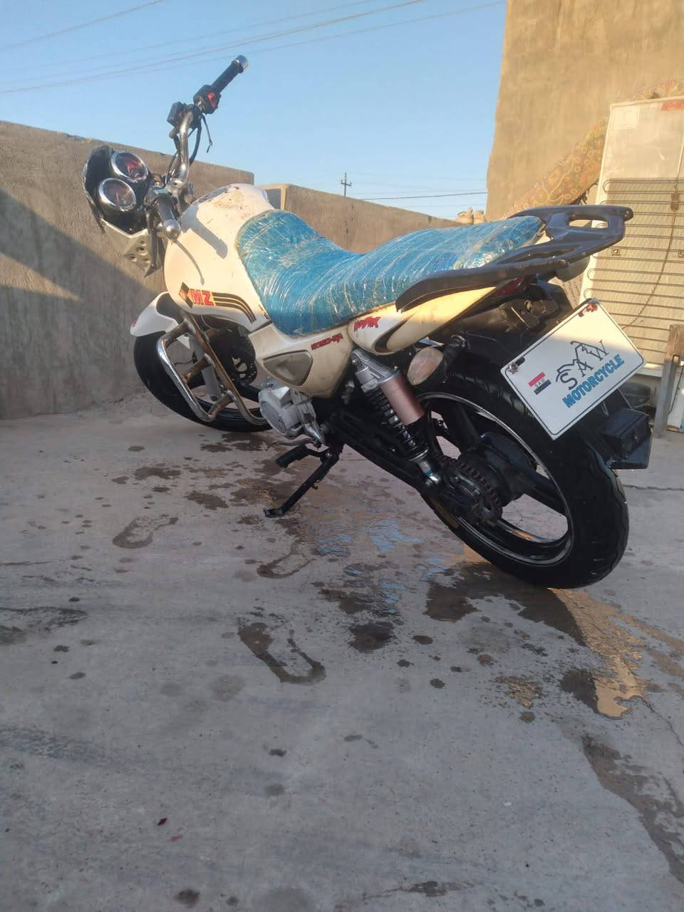 السلام عليكم دراجه سنكي MZ دراجه مكفوله محرك جديد ممفتوح لاتنقيص ولا تبخير كهربائيات  شغاله تايرات جدد السعر 550 وبي مجاللل الاستفسار ***********
