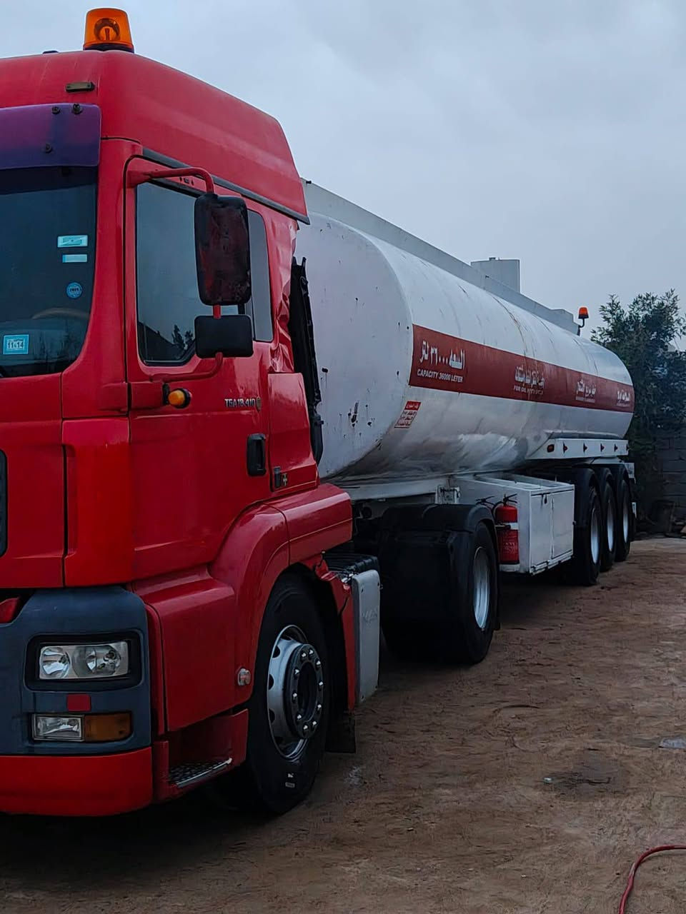 السلام عليكم
مان للبيع 2003 اوتماتيك 
مكينه 410 بم ونوزل 
تبريد و تدفئه كهربائيات شغال 
تخم تاير تانكي شاكر 2010
بويلر+ كاك ابو السته
السياره شغاله ع محور كربلاء
جي بي اس  تكيال 36 الكل 
رقم سليمانيه بسمي 
السياره بيه تسبيعه ابيع ع هل وضعيه 
مكان السياره النجف الأشرف 
للاستفسار اتصل برقم 
***********
اني مكلف بنشر
