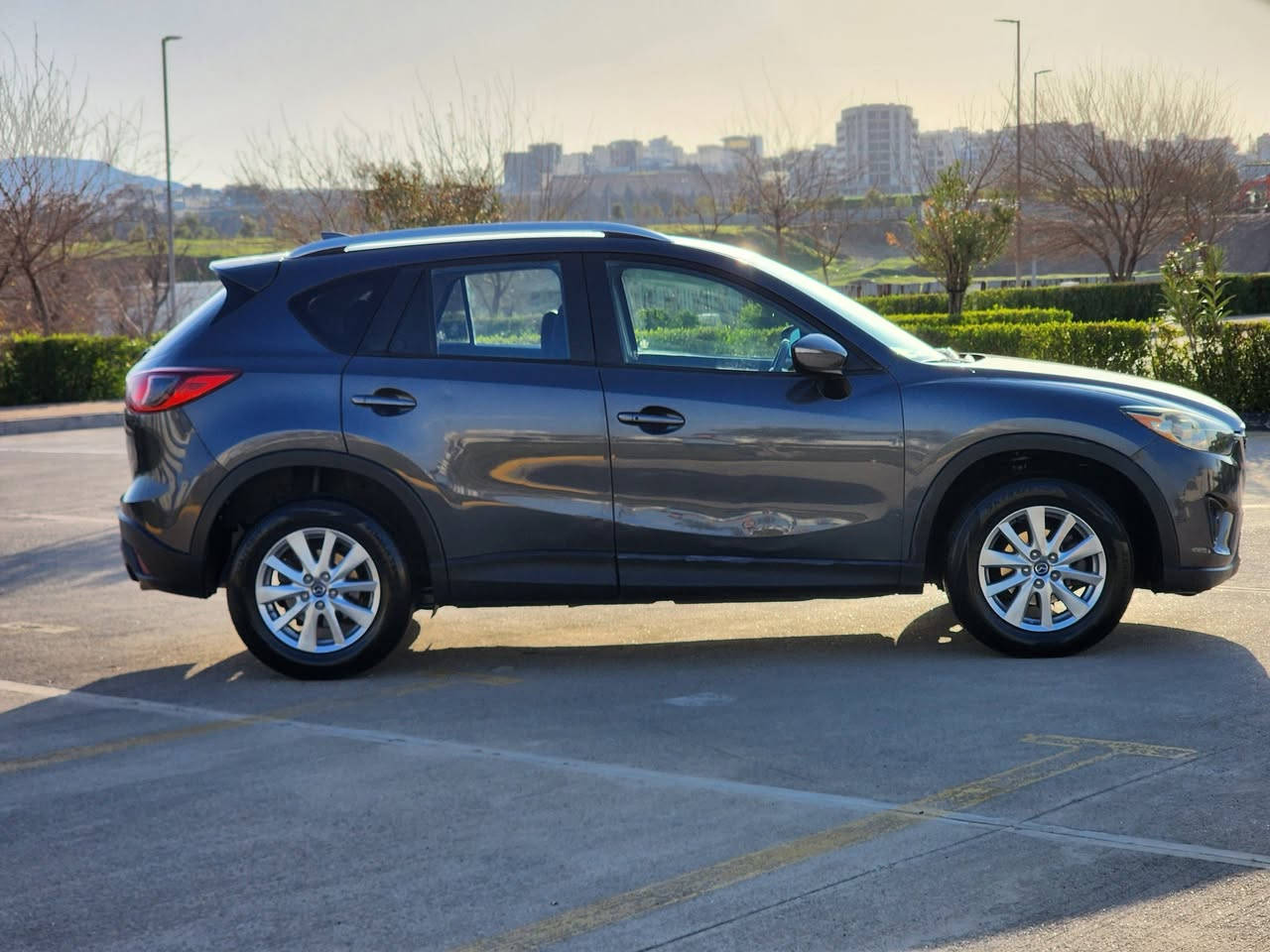 Mazda cx50 2016
مواسەفات sky active
کامێرا ی دواوە
راداری ئاوێنە
شاشە لەمس 
برێک بەسمە
دو مۆدی لێخوڕین (نۆڕماڵ،سپۆرت)
گێر ئۆتۆماتیک و عادی
ئاوێنە کارەبا
سوکان ڤۆلیۆم
تەحدید سرعة
مەکینە 2.5 بێ تۆربۆ
سێ پارچەی بۆیاخە بێ ئێرباگ بێ ناوگرتن (بۆنیت، چەمەلخ،
 ،دەرگا) 
سەنەوی تازەیە تا 2027 مانگی 11 
221.000 هەزار کم ڕۆیشتووە 
نرخ 118 گەڵاو قفڵ
شوێن سلێمانی 
رقم شانسی
 
JM3KE2CY8G0648677 

***********
