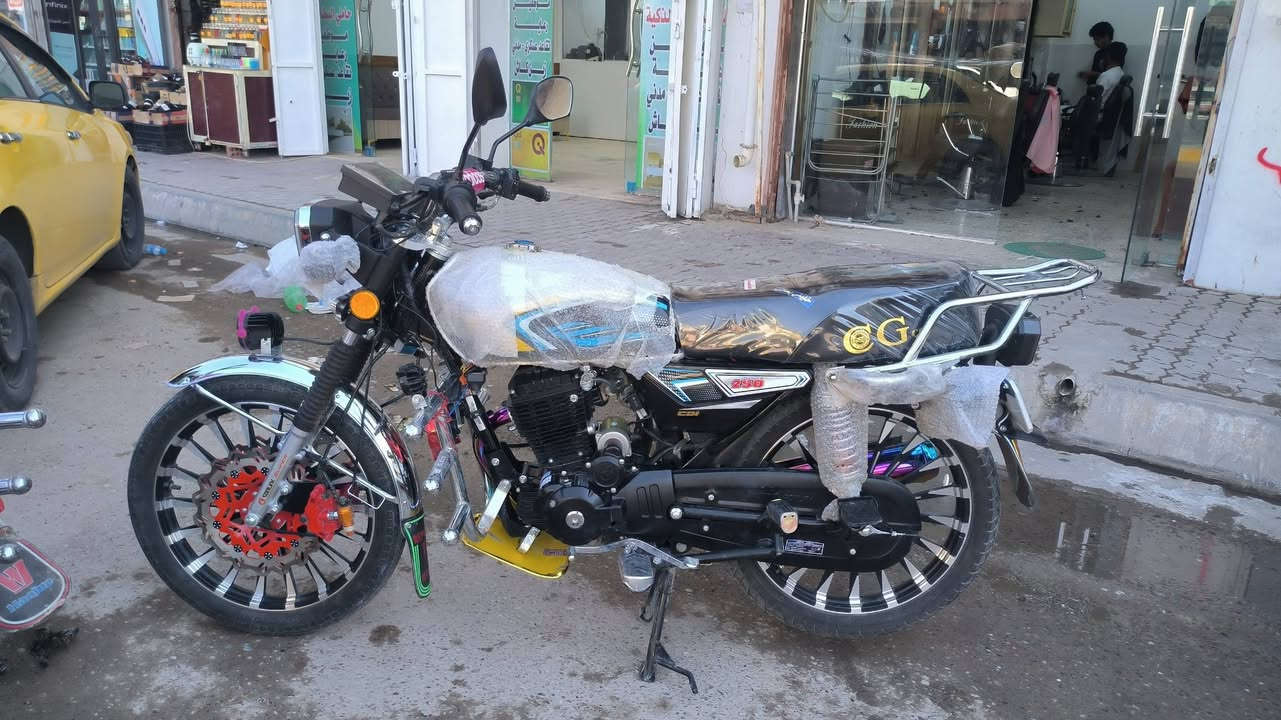 السلام عليكم
دراجه ضاغطه وزنجيل
موديل 2026
صار شهر من مشدود 
محرك 250
السعر خاص 
مكاني بيجي 
***********
