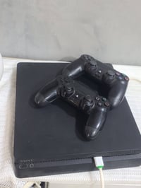 بلي ٤ • ٤ اقراص • ٢ جوستك