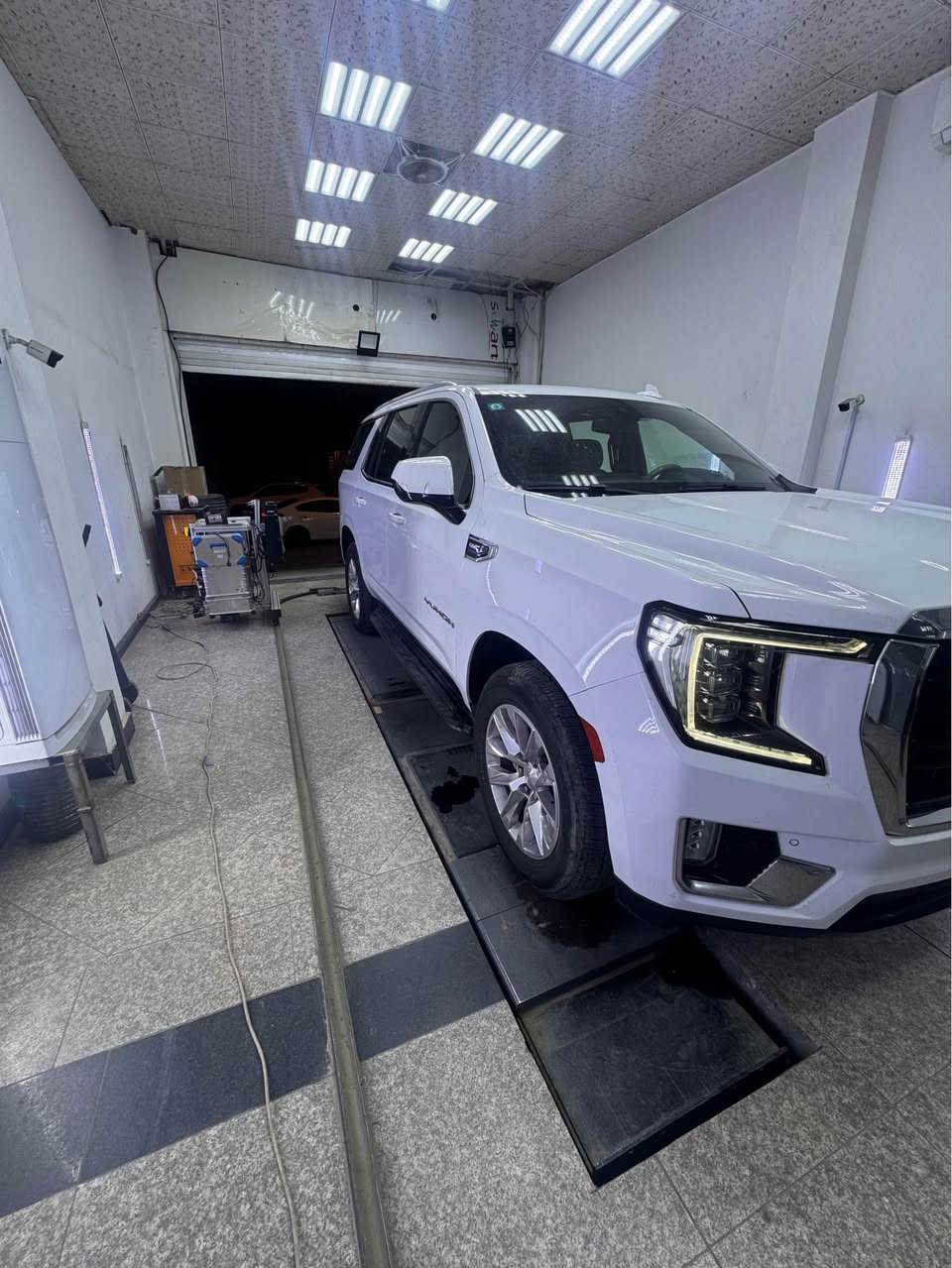 يوكن CMC وارد امريكي 
SLE 
السياره ماشيه 122 
لا يوجد حادث تقرير غرق 
وسونار مرفق في النشر
هاتف ***********0 البصرة, العراق
