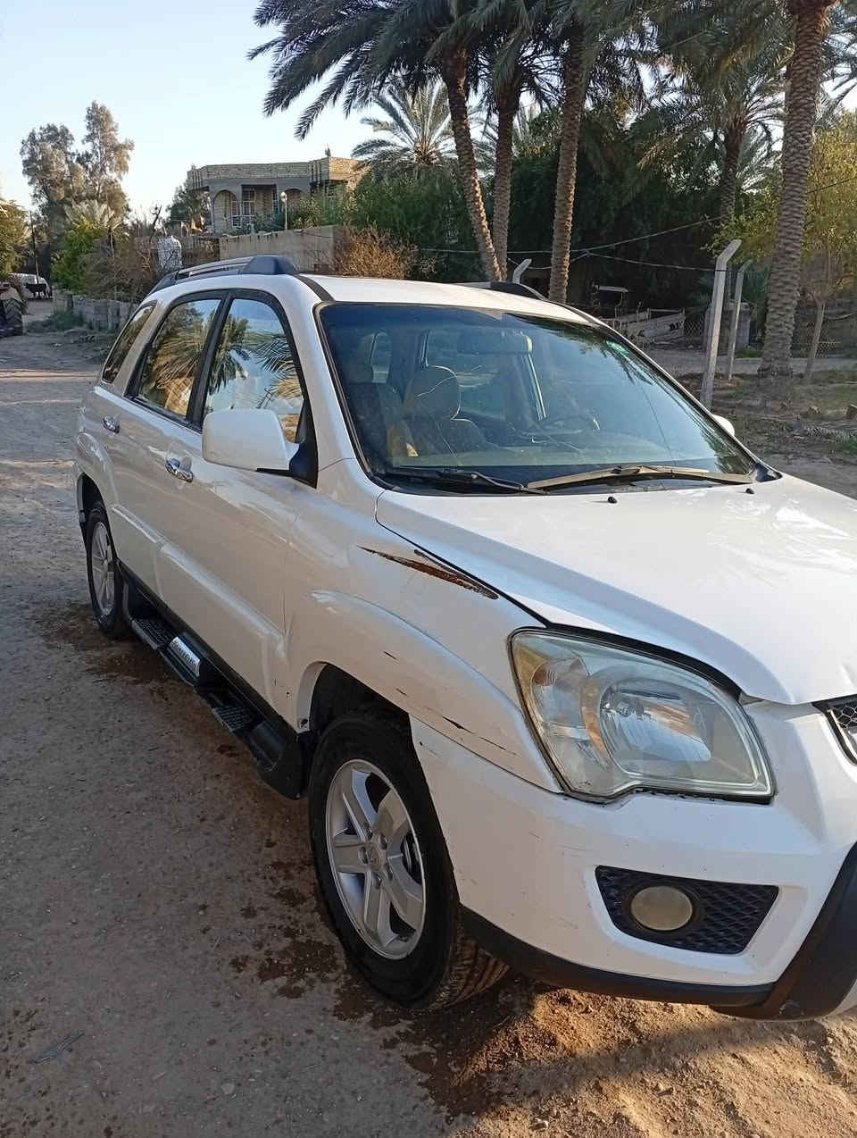 يا الله
سلام عليكم 
سبورتج 2009للبيع
سياره حلوه ونضيفه
تبريد تدفئه شغال
محرك 2000
رقم بغداد انكليزي
سياره أبسمي
تحويل ثاني يوم
دواخله نضيفه لون بيجي
ضرر موضح بلصور
ضرره سياره جاملغ امامي عكس سايق وقرب البك لايت عكس سايق  الضرر بدون تصليح واضح بالصوره 
وباب السائق صبغ قليل
وباقي مابي شي
السعر: 120
رقم: ***********
غير متواجد على الفيس
مكان السياره بابل ناحيه النيل
