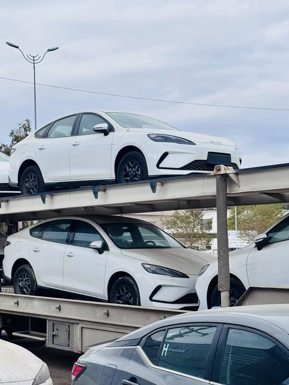 ﷽

‎(مجموعة شركات فراس الحمداني اربيل شارع ١٠٠ م )

بتأريخ 28/01/2026

‎تم وصول مجموعة متنوعة  من سيارات
 
BYD SEAL 05
  
BYD QIN PLUS

BYD DESTROYER 05
الشاشة قلابة

موديل 2025

ابيض داخل ابيض

عداد المسافة ( زيرو ) 

‎ الى فرع شركتنا في اربيل شركة فراس الحمداني    

العنوان : 

‎اربيل شارع 100 م مقابل الشركة العامة لتجارة المواد الغذائية

للاستفسار والاتصال على قسم المبيعات :

‎ ابو علي  

***********
***********

حواس 

***********
***********

زيد

***********
