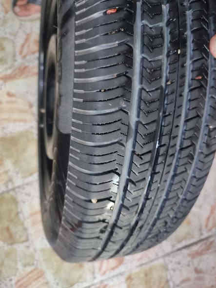 تخم ويل حديد الاصلي حجم 15مصبوغ حراري شرط الفحص بلبلنص لاعواج ولاتصليح جدد يرهم بيجو سمند أو بارص أو 405مع تخم تاير جديد حجم 15.65.185مشدود أقل الشهر بيع او مراوس السعر 200قفل مكاني نجف مكتب الرشيد ***********
