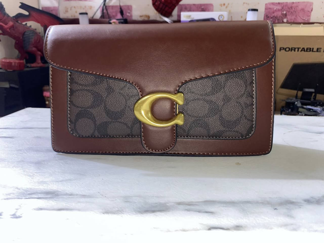 سلام عليكم 🫡 

جنط باله اصلي مختوم
جديد غير مستخدم شرط الفحص 
ابيع كل قطعه بسعر اخذ سكرين ودخل خاص 
***********
