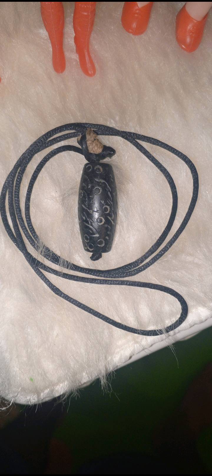 البيع خواتم قديمه فضه عيار 925 حجز اصلي فعال سعرالف25 قفل وذا شلع تريد علا الف 20مناسب فقط شراي يتصل علا رقم*********** او يجي  خاص من رخصه الادمن المحترم وافق ربي يرزقك انشالله باب رزقي اذ مكان بغداد توصيل ماعندي بيع مفرد وشلع