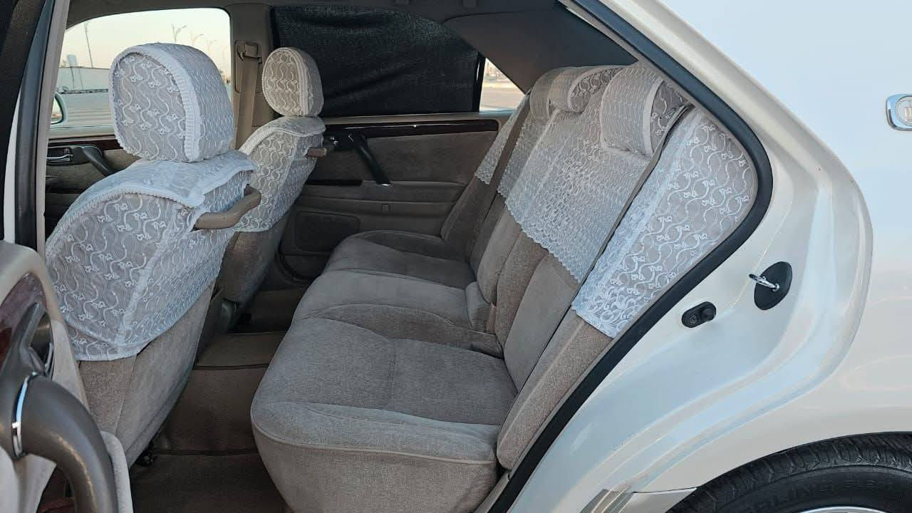 السلام عليكم ملكه للبيع فقط السعر 140 وبيها مجال موديل 1999 سنويه 2028 كفاله من الضربه والكصه ونقل الجثه والعيب الشرعي شاصي 75 ديفور الكبير ستيرن كهربائي كشنات كهربائيه مكينه وكير وحداديه وتخم تاير وتبريد وي السويج السياره كرستال رقم انبار دولي تحويل ثاني يوم الاتصال على الرقم ***********
