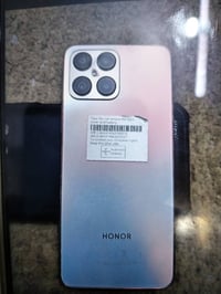 هونر x8 نضافه 100٪  مامفتوح  ذاكره128  125سعر  07722870134