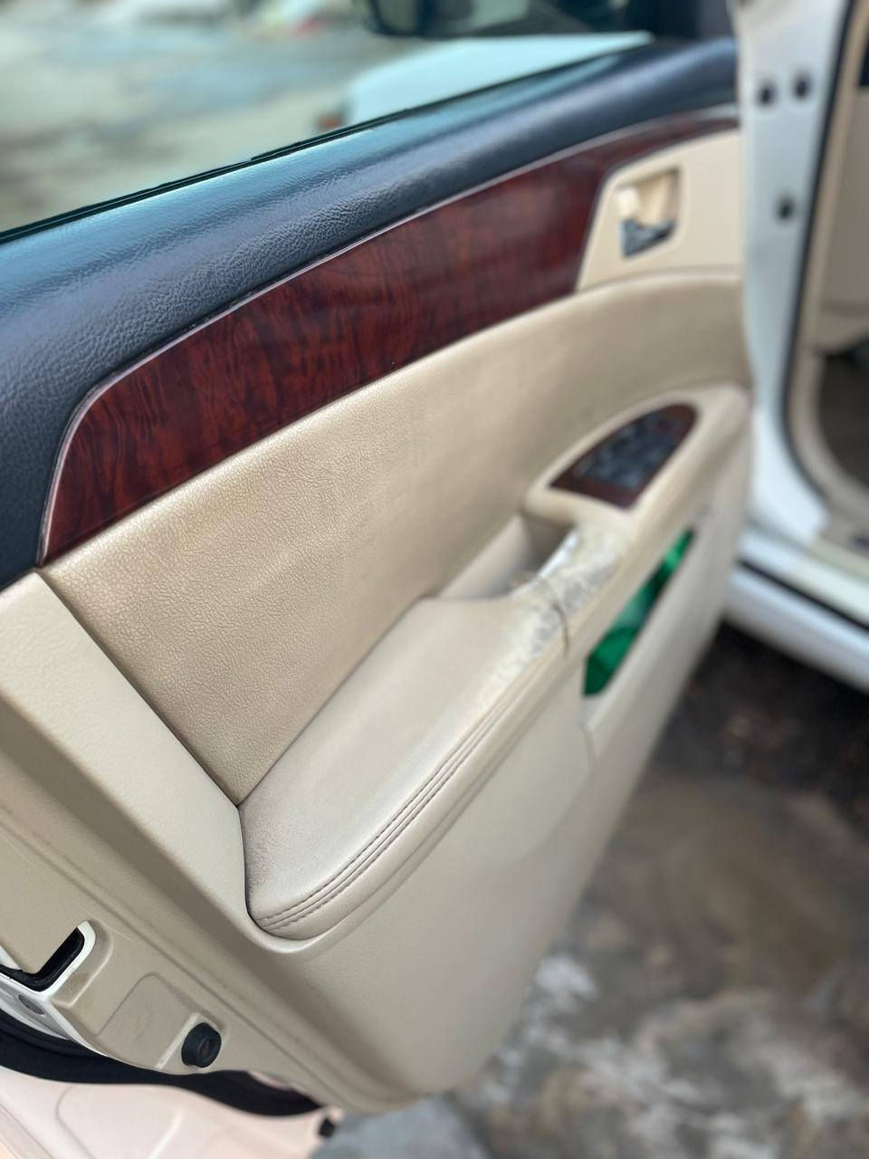 سلام عليكم افلون خليجي البيع بيه 3قطع مصبوغات تخم تايرات تبريد ثلج حداديه جديده  مكينه 6سندر سياره حلوه سعر 160وبيه مجال مكان ميسان رقم الهاتف ***********
