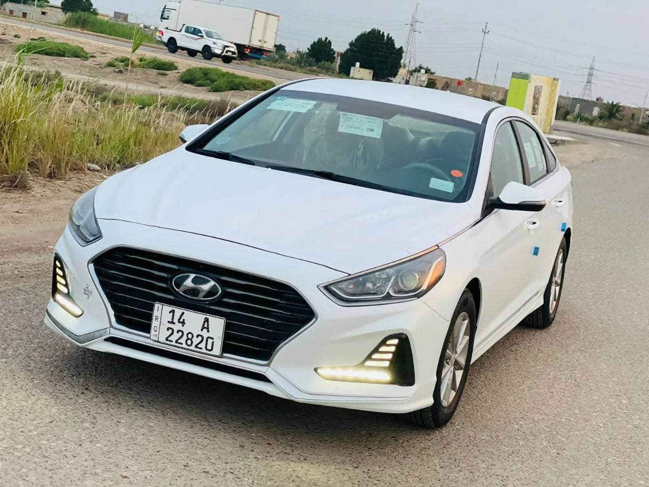 البيع سوناته ٢٠١٨ رقم بصره دولي بسمي سنويه لل٣١ 
وارد مريكي كفاله ضربه وصبق وتبديل وفتح وغرق 
كلين تايتل بيه شويه بلهلال الخلفي بارد مكينه ما مفتوحه ماشيه ١٠٠  سياره جديده وجاهزه مكينه وكير رحداده وتبريد وتخم تاير كفاله سياره سبير ما نازل وسعر ١٣٣ وبيه مجال بصيط 
***********  مكان سياره ناصريه ناصرية, ذي قار

