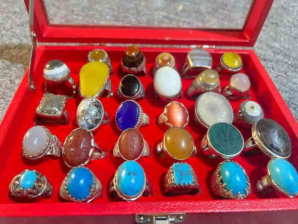 محابس للبيع عقيق يماني جزع يماني شذر عطف حديد صيني للاستفسار المراسله او الاتصال على الرقم
***********
