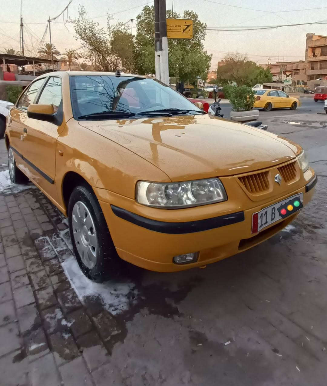 السلام عليكم سمند 2012 رقم بغداد انكليزي سياره بأسمي عليه ايدي من الشركة سنويه الفين وتلاثين سياره جديدة هيئة مصفره هيه وغرامات ماشيه 76سبير ما نازل قطرة جراد مابيها نقطة اخياس مابيها تبريد ثلاجه تراي مال زيرو مكاني بغداد للاستفسار لليحب يتصل ***********
