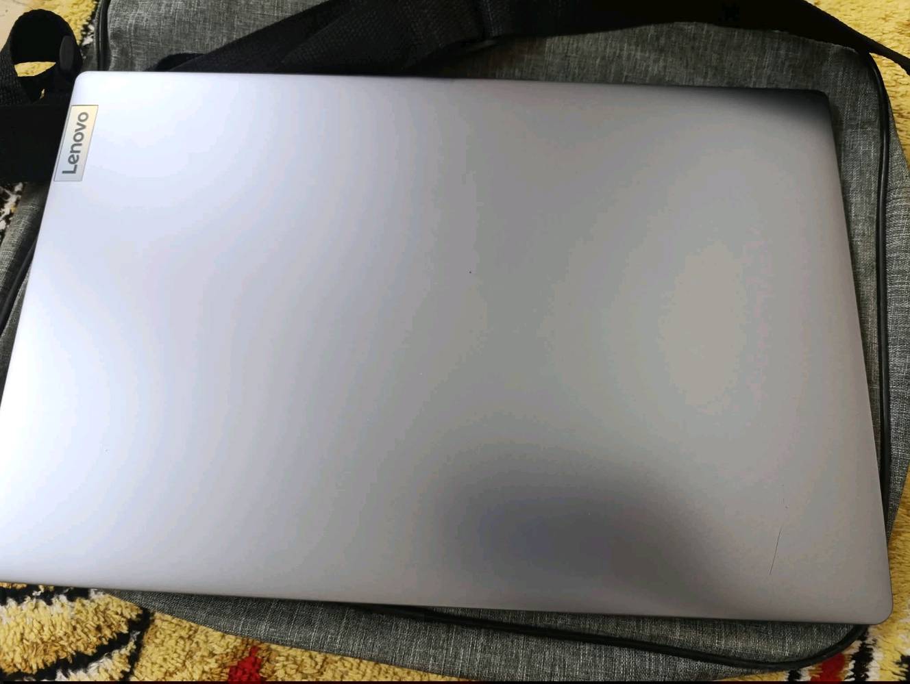 لابتوب Lenovo IdeaPad Slim 3 15IRH8 🔥

💻 المواصفات:

معالج Intel Core i5 جيل 13

رام 8GB

SSD سريع 512GB

شاشة 15.6 FHD

نحيف وخفيف وسريع بالشغل

✅ الجهاز نظيف

✅ البطارية جيدة

✅ الأداء ممتاز وسريع

📦 الموديل: Lenovo IdeaPad Slim 3 15IRH8

📍السعر: خاص650وبي مجال شويه

📩 للاستفسار واتساب/او/ اتصال***********