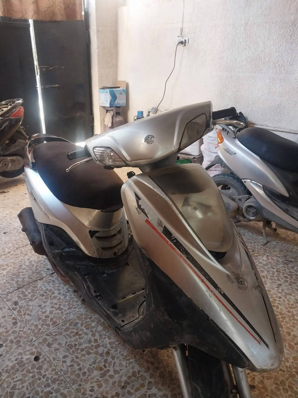 دراجه ابريز كفرات اصليه محرك ناعم شلعه ومعدل كهربائيات شغاله سلف وهندر تشتغله السعر ٣٠٠ مكاني حريه رقمي ***********
